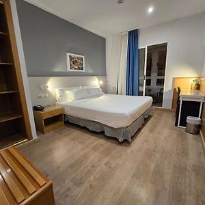 Camera con letto king size